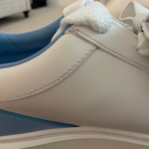 Shoes - Picture 13 of 14